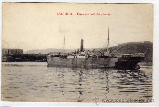 Postales: Malaga. Vista parcial del Puerto. Barco. Editor Rafael Tovar. Sin circular.
