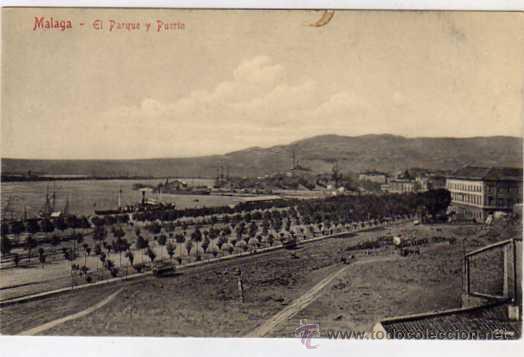 Postales: MALAGA. EL PARQUE Y PUERTO. ED. DOMINGO DEL RIO. SIN CIRCULAR.
