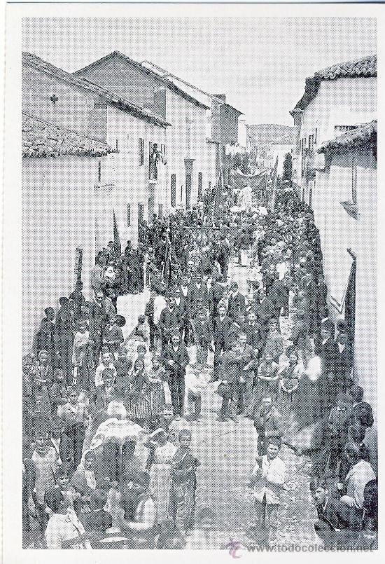 Postales: BAILEN.-PROCESION DEL CORPUS POR LA CALLE MARIA BELLIDO, HACIA 1898.- REPRODUCCION -2-
