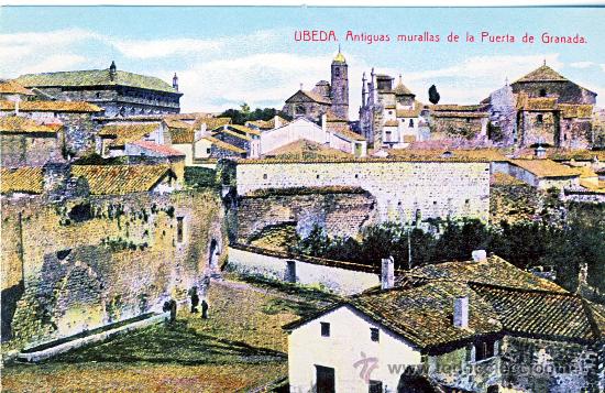 Postales: UBEDA (JAEN).-ANTIGUAS MURALLAS DE LA PUERTA DE GRANADA.- HACIA 1918.- (REPRODUCCION)