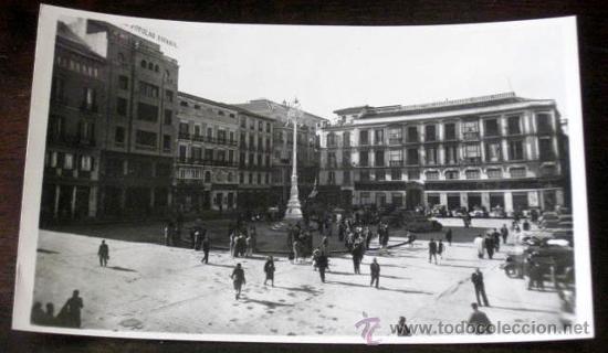 Postales: ANTIGUA FOTO POSTAL DE MALAGA - PLAZA DE JOSE ANTONIO - N. 23 - NO CIRCULADA - ED. HELITIOPIA ARTIST