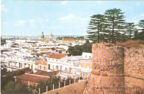 Postales: TARJETA POSTAL. CADIZ. SANLUCAR DE BARRAMEDA. VISTA PARCIAL DE LA CIUDAD. JEREZ INDUSTRIAL.