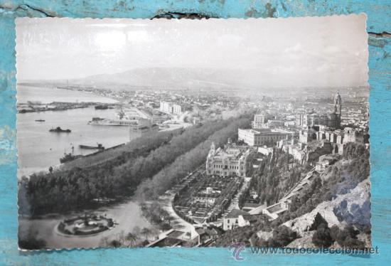 Postales: ANTIGUA FOTO  POSTAL DE MALAGA - VISTA PARCIAL -EDICIONES DOLORES DE O&Ntilde;A - CIRCULADA
