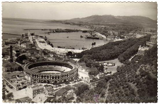 Postales: BONITA POSTAL - MALAGA - PLAZA DE TOROS Y VISTA PARCIAL