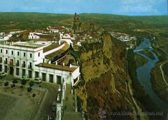 Postales: ARCOS DE LA FRONTERA N&ordm; 15 PLAZA DE ESPA&Ntilde;A Y CORTE DE LA PE&Ntilde;A ED. ARRIBAS NUEVA SIN CIRCULAR