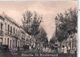 Postkarten: POSTAL ORIGINAL DECADA DE LOS 30. ALMERIA. EL BOULEVARD. N&ordm; 918. VER TAMA&Ntilde;O Y EXPLICACION