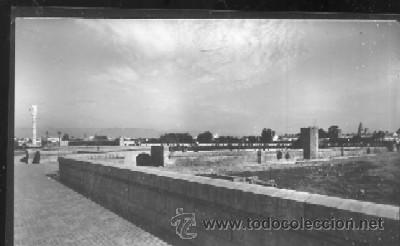 Postales: POSTAL DE CORDOBA - N&ordm; 18 VISTA DEL PUENTE NUEVO Y MURALLAS MONUMENTO A SAN RAFAEL