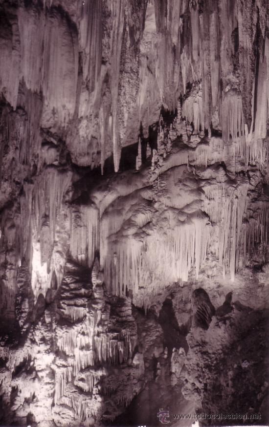 Postales: MALAGA - CUEVAS DE NERJA - SILUETA DE NUESTRO PADRE JESUS EN LA SALA DEL CATACLISMO