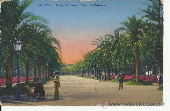 Postales: CADIZ  PARQEU GENOVES PASEO DE PALMERAS ESCRITA