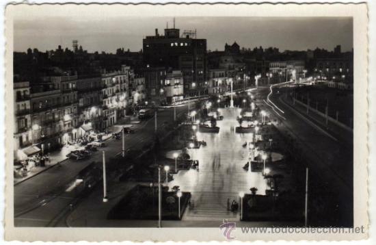 Postales: BONITA POSTAL - CADIZ - VISTA NOCTURNA DE LA AVENIDA RAMON DE CARRANZA