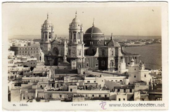 Postales: BONITA POSTAL - CADIZ - CATEDRAL - VISTA PARCIAL - Fot. L. Roisin