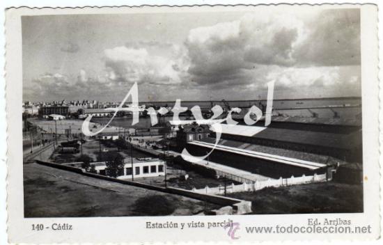 Postales: BONITA POSTAL - CADIZ - ESTACION Y VISTA PARCIAL - Ed. Arribas
