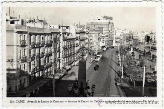 Postales: BONITA POSTAL - CADIZ - AVENIDA DE RAMON DE CARRANZA - COCHES - Ed. AISA
