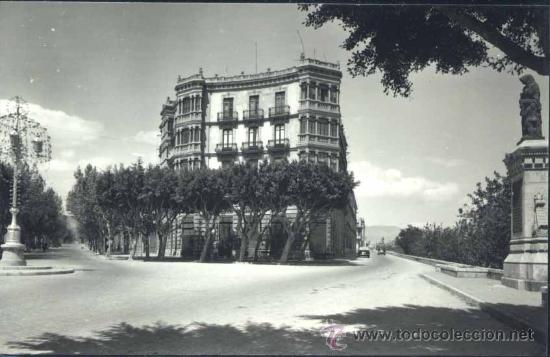 Postales: ALMER&Iacute;A.- PLAZA EMILIO PEREZ Y PASEO DEL GENERALISIMO