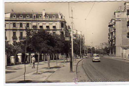 Postales: Malaga. 93. Paseo de Reding. Ed Garcia Garrabella. Sin circular.