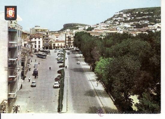 Postales: JAEN - ALCALA LA REAL - AVENIDA DE LOS ALAMOS Y CARRETERA DE GRANADA