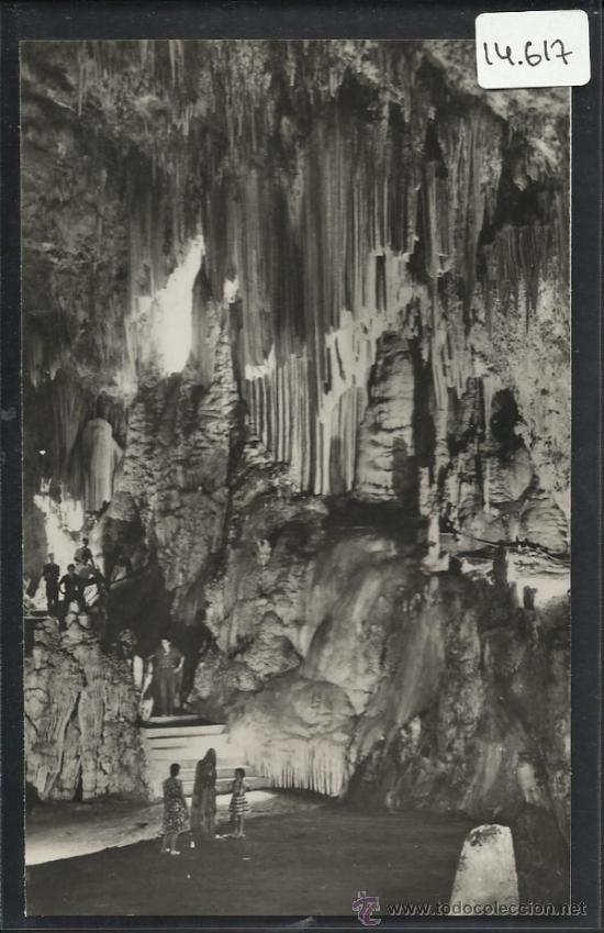 Postales: CUEVA DE NERJA - SALA SEGUNDA - SOM CEREZO - (14.617)