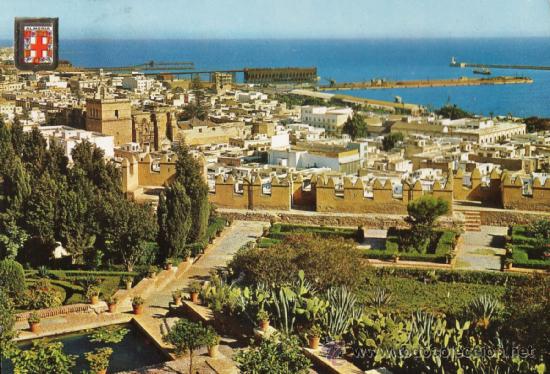 Postales: almeria - jardines alcazabar y vista parcial - n&ordm; 13 - ed.dominguez / esc oro - circulada - a&ntilde;o 1964