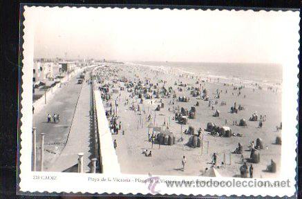 Postkarten: TARJETA POSTAL DE CADIZ - PLAYA DE LA VICTORIA. 223. ED.AISA