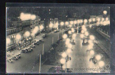 Cartoline: TARJETA POSTAL DE CADIZ - VISTA NOCTURNA. AVENIDA RAMON DE CARRANZA. FOURNIER