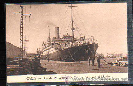 Cartoline: TARJETA POSTAL DE CADIZ - UNO DE LOS VAPORES DE TURISMO TRACADO AL MUELLE. FOTO MOVELLAN