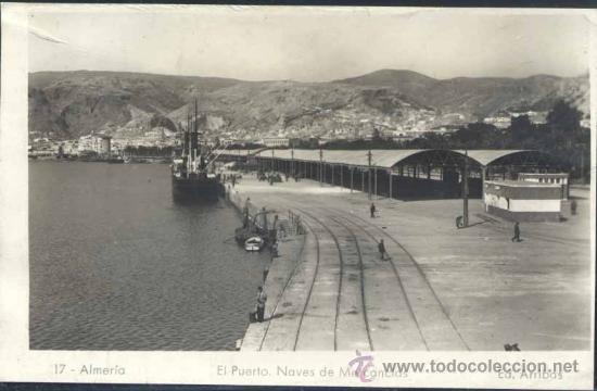 Postales: ALMER&Iacute;A.- EL PUERTO.-NAVES DE MERCANC&Iacute;AS
