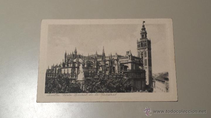 Postales: POSTAL ANTIGUA SEVILLA VISTA GENERAL DE LA CATEDRAL - Foto 1