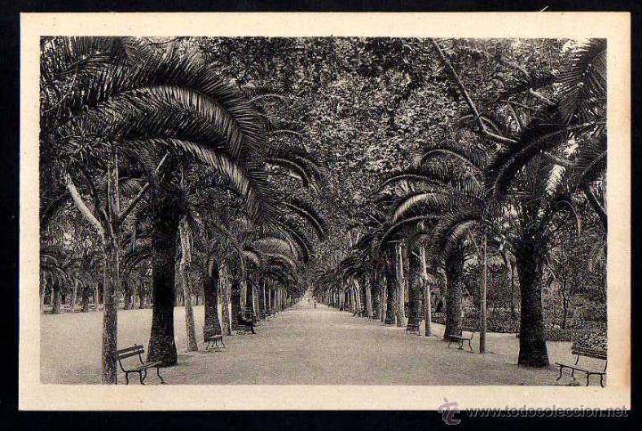 Postais: M&aacute;laga . Parque. No circulada.