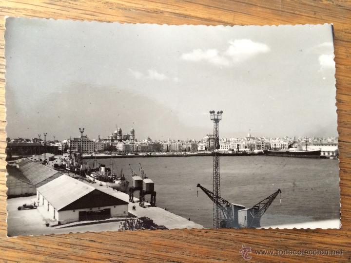 Postales: CADIZ - VISTA PARCIAL Y BAHIA - A&Ntilde;OS 50