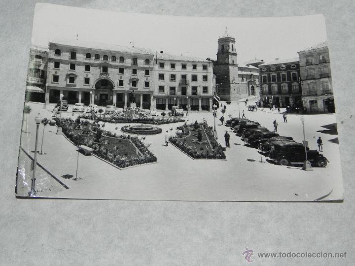 Postales: UBEDA (Jaen), PLAZA DEL GENERAL SATO, num. 1019 DE EDICIONES FEDERICO ADAM, sin circular