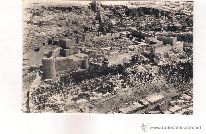 Postales: POSTAL DE ALMERIA  VISTA   DE   LA ALCAZABA  DESDE AVI&Oacute;N .
