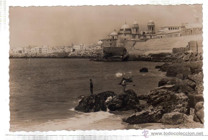 Postkarten: TARJETA POSTAL DE CADIZ. PANORAMICA DE LAS MURALLAS. N&ordm; 506. ED AMAYA.