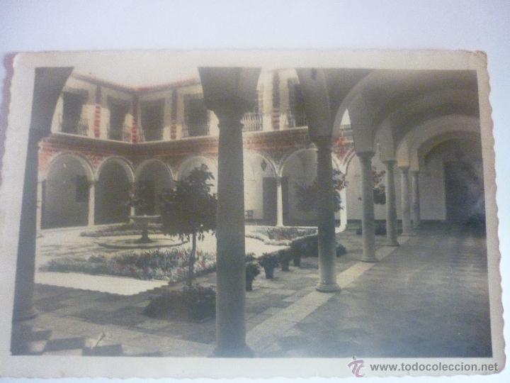 Postales: EL PUERTO DE SANTA MAR&Iacute;A. PATIO DEL INSTITUTO LABORAL. CIRCULADA