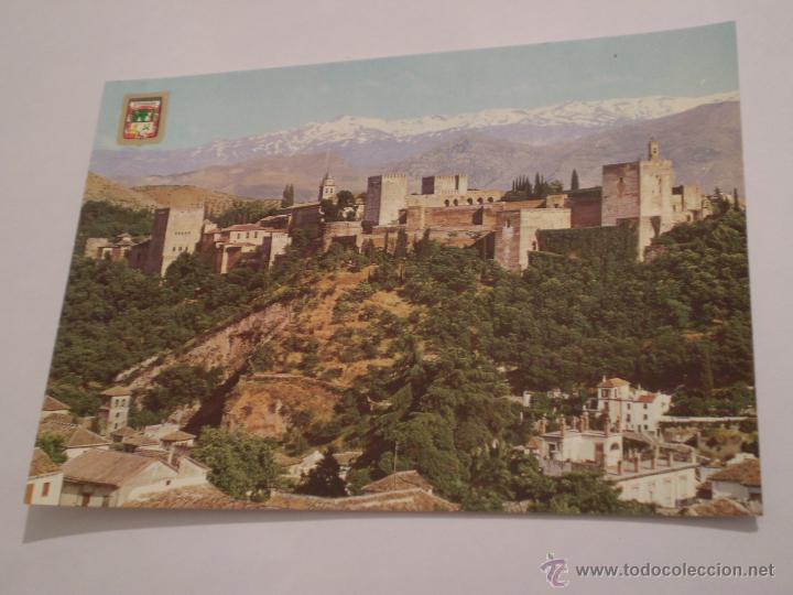 Postales: ANTIGUA POSTAL ALHAMBRA Y SIERRA NEVADA.GRANADA.FISA.ESCUDO DE ORO.A&Ntilde;OS 60,70