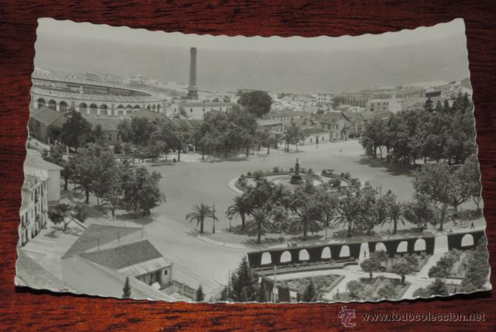 Postales: FOTO POSTAL DE MALAGA, FUENTE MONUMENTAL DEL PARQUE, N. 34, ED. GARCIA GARRABELLA, CIRCULADA.