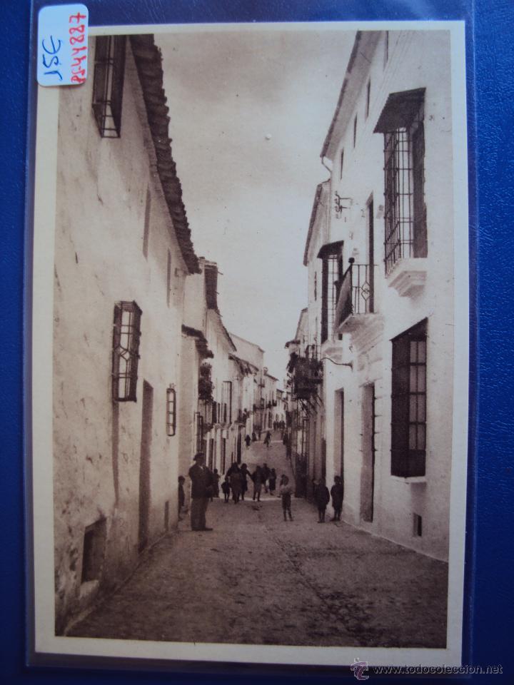 Postales: (PS-44887)POSTAL DE ALCALA LA REAL-CALLE DEDICADA A MARTINEZ MONTA&Ntilde;EZ
