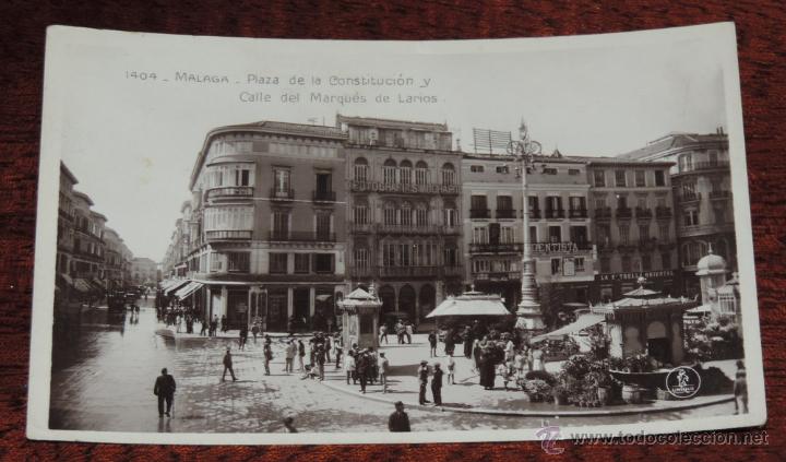 Postales: FOTO POSTAL DE MALAGA, PLAZA DE LA CONSTITUCION Y CALLE DEL MARQUES DE LARIOS, N. 1404, ED. UNIQUE,