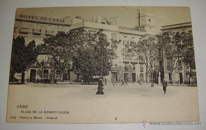 Postkarten: Antigua Postal de Cadiz. Plaza de la Constitucion. Hauser y Menet. Sin circular.