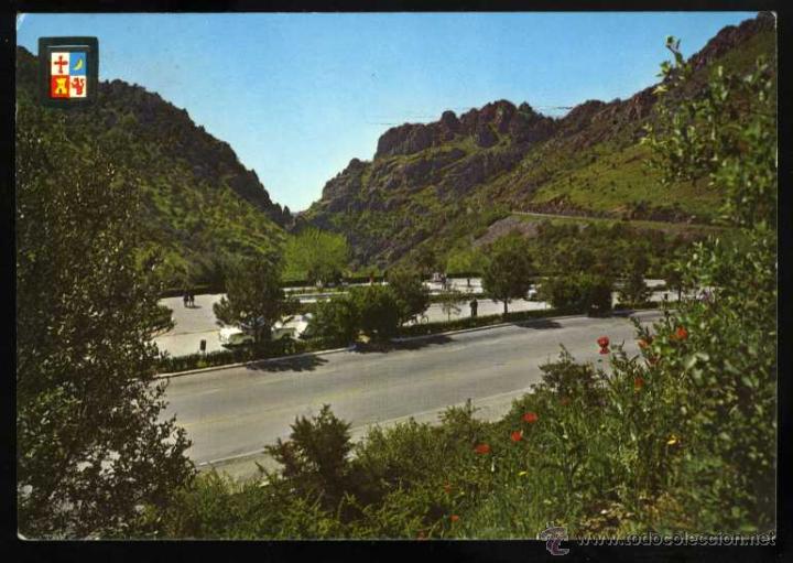 Postales: N&ordm; 1 Despe&ntilde;aperros Sierra Morena. Vista parcial y Carretera Madrid-C&aacute;diz. Escudo de Oro. Subirats C.