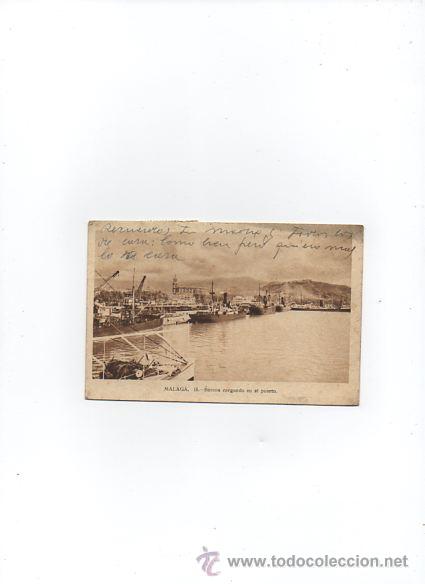 Postales: POSTAL DE MALAGA BARCOS CARGANDO EN EL PUERTO CIRCULADA