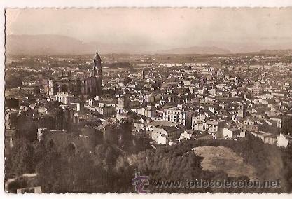 Postales: ANTIGUA POSTAL 1 MALAGA VISTA GENERAL ESCRITA 1954 HELIOTIPIA ARTISTICA