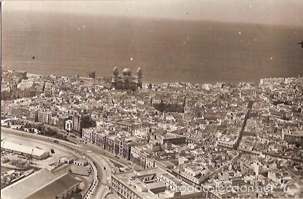 Postales: ANTIGUA POSTAL 10 CADIZ VISTA AEREA ESCRITA 1961 AEROPOST