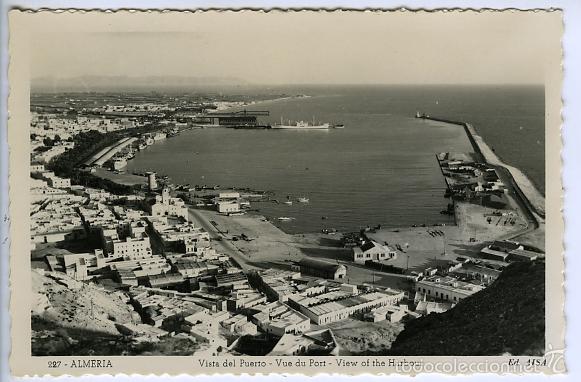 Postales: Postal de los a&ntilde;os 50 de 9 x 14 cms. N&ordm; 227 Almer&iacute;a. Vista del Puerto. Ediciones AISA.