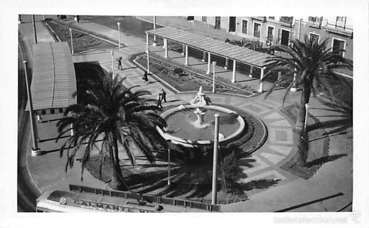Postales: C&Aacute;DIZ.- AVDA RAM&Oacute;N DE CARRANZA -VISTA PARCIAL DE LA FUENTE