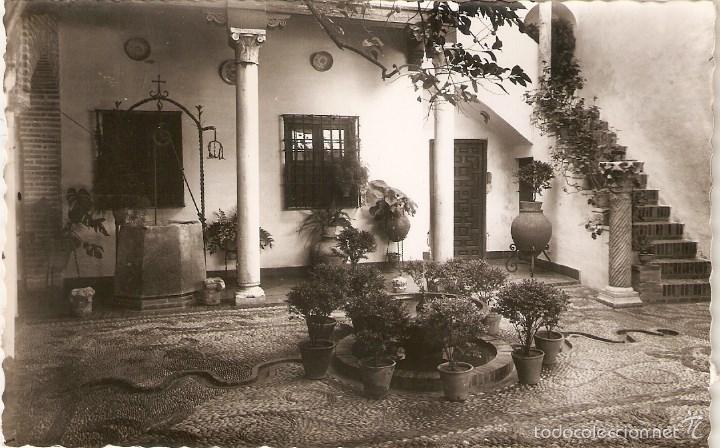 Cartoline: Vendo Antigua Postal de Cordoba, Patio Cordob&eacute;s. Otra Foto en el Interior.