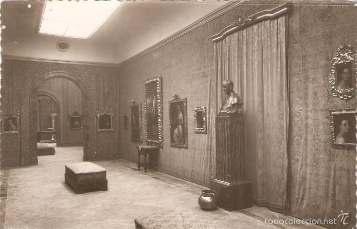 Cartoline: Vendo Antigua Postal de Cordoba, Museo Romero de Torres. Otra Foto en el Interior.