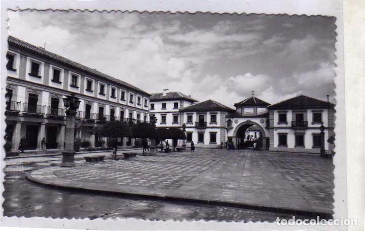 Postales: Andujar. 10 Plaza de Espa&ntilde;a. Ediciones Sicilia. Circulada.