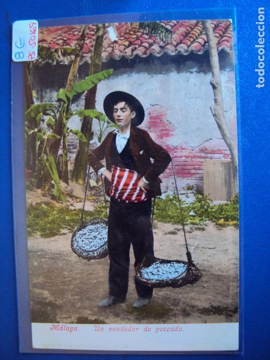 Postales: (PS-50169)POSTAL DE MALAGA-UN VENDEDOR DE PESCADO