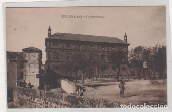 Postales: Ubeda Jaen. Ayuntamiento. Edici&oacute;n moderna de la Imprenta de la Loma. Sin circular.
