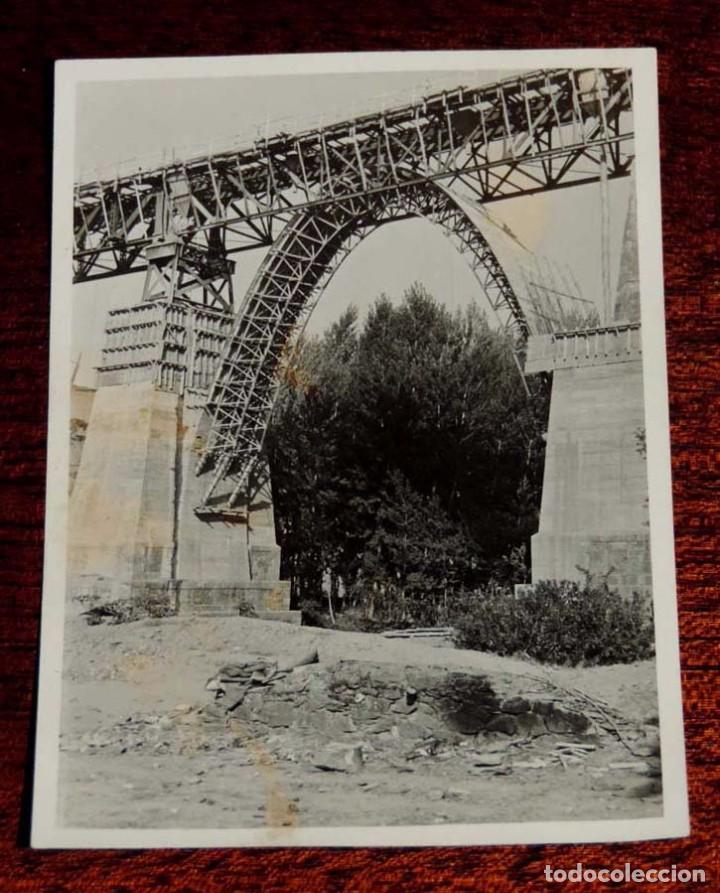 Postales: Fotografia de la construcci&oacute;n del viaducto Murtigas, Compa&ntilde;&iacute;a del Ferrocarril de Zafra (Extremadura)